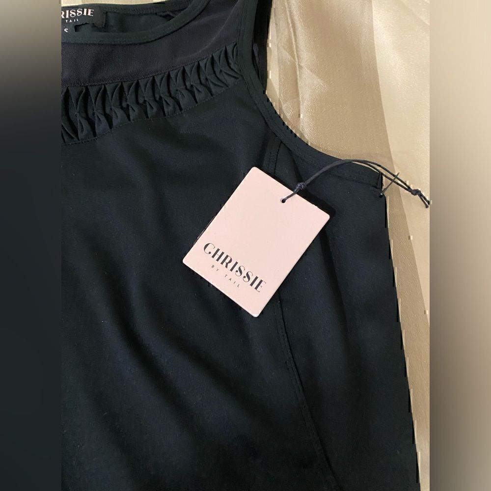 Chrissie By Tail  Black Scoop Neck Athletic Top With Pits Mesh  Size S New - Picture 6 of 6